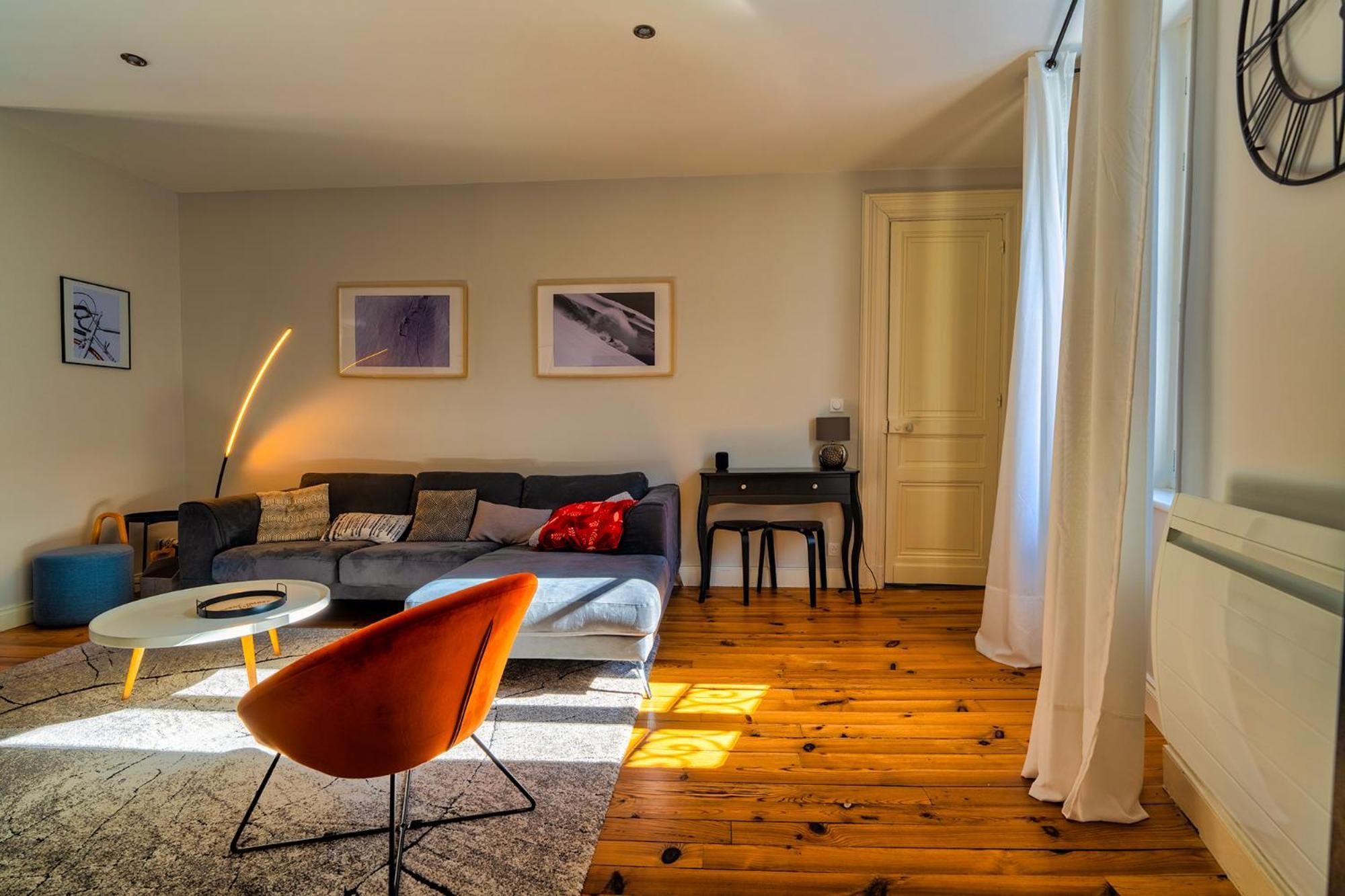 Au Dessus Des Toits Apartment Cauterets Bagian luar foto